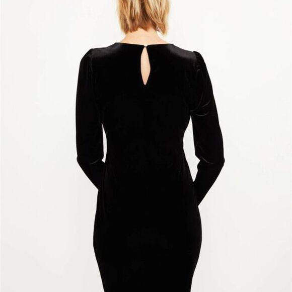 motherhood Maternity Velvet Puff Shoulder Dress Black - Picture 4 of 8